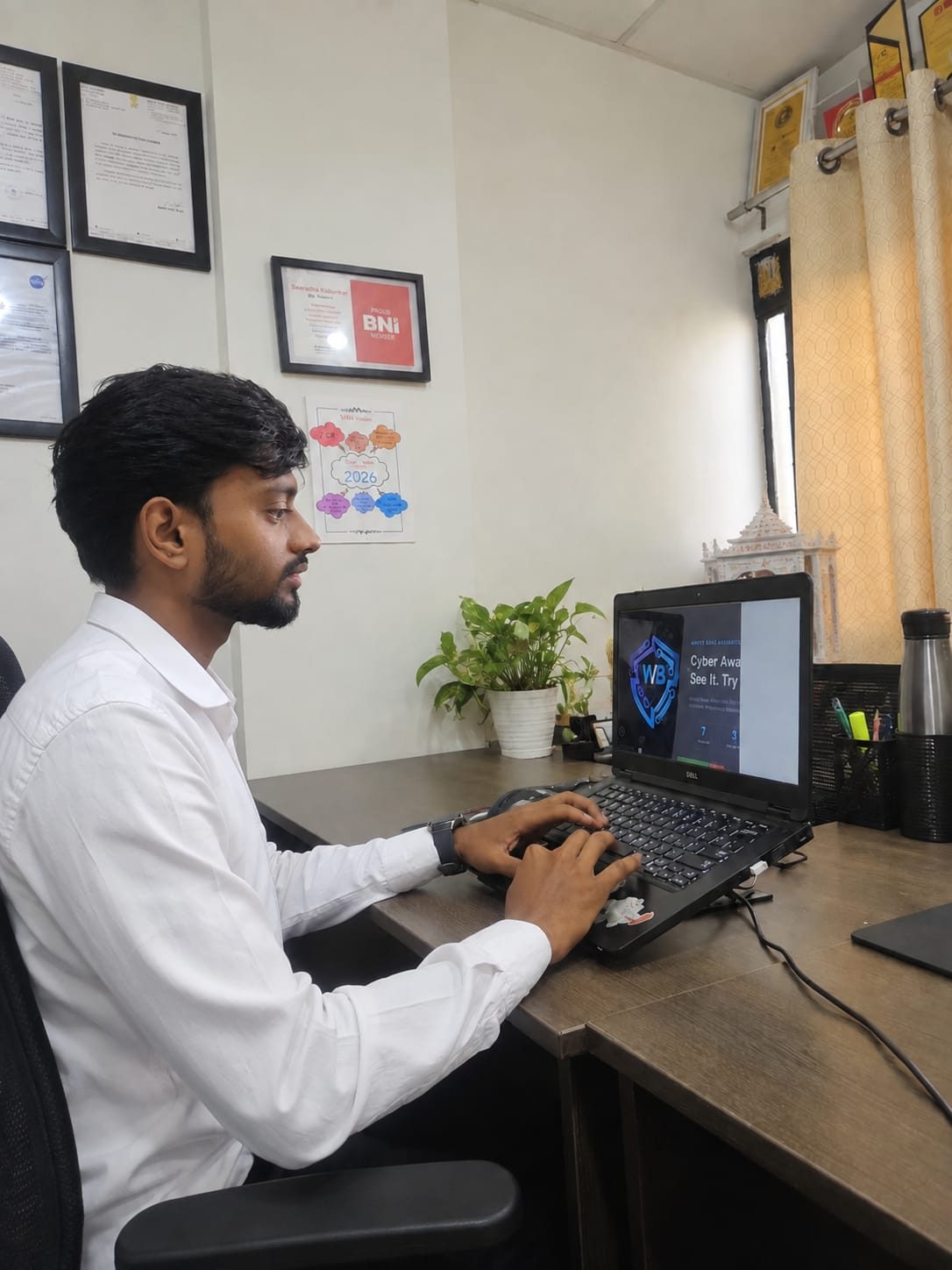 Soham Sharma delivering a Cybilution cyber security awareness session at Loknete Vyankatrao Hiray ASC College (LVH), Panchavati, Nashik