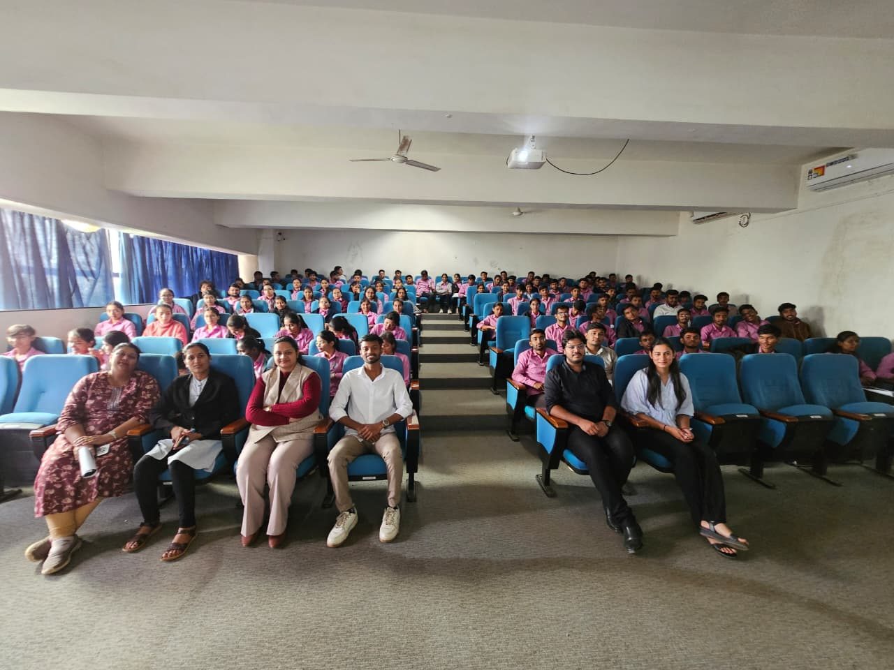 Soham Sharma delivering a Cybilution cyber security awareness session at Sangvi College, Dindori, Nashik